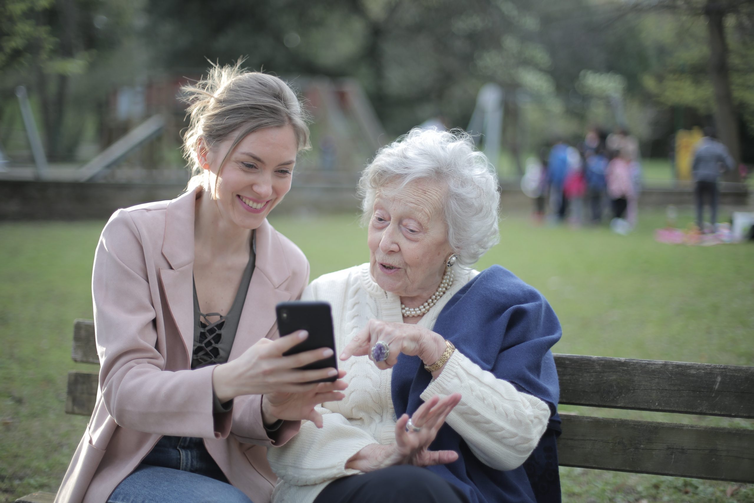 Curso de cuidador de idosos online e gratuito