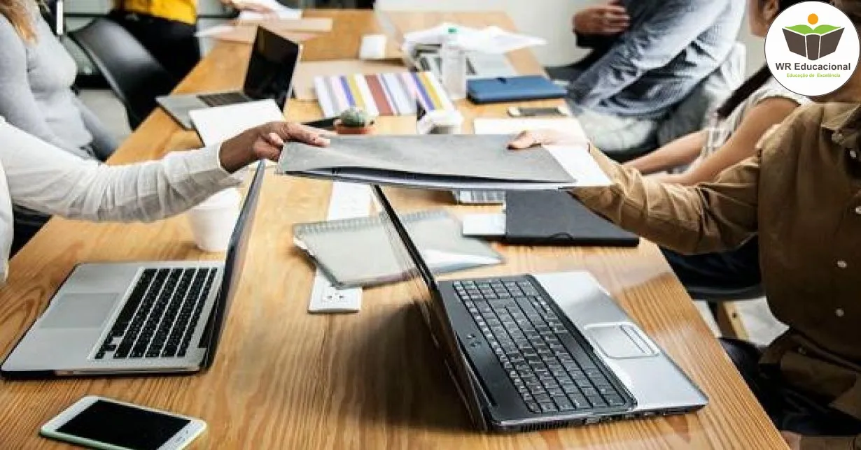 Curso de CONHECIMENTOS BÁSICOS SOBRE A PROFISSÃO DE AUXILIAR DE ESCRITÓRIO ADMINISTRATIVO