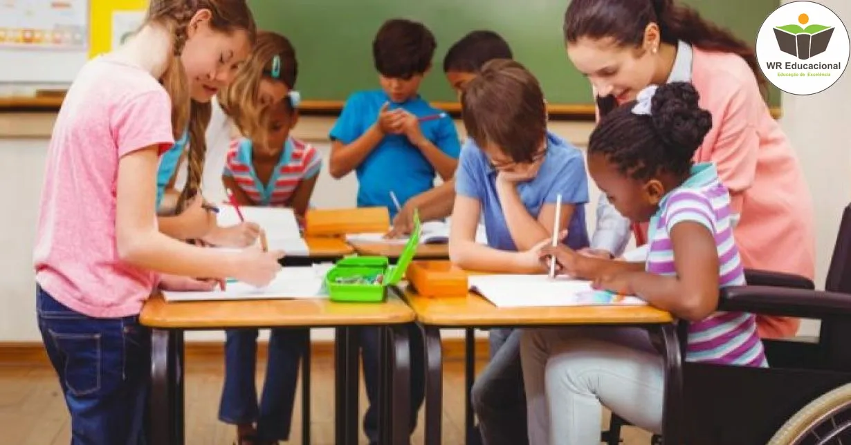 Curso de Apoio à Comunicação e Linguagem Para Alunos Com Atendimento Educacional Especializado