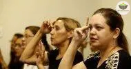 Curso de Estudos com Deficientes Auditivos Através do Método de Libras